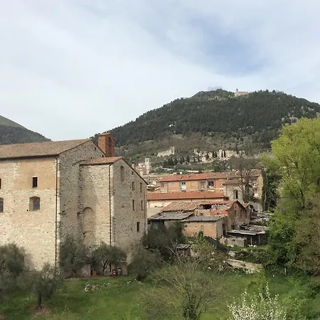 Maison d'hôtes Affittacamere Via Carducci Gubbio